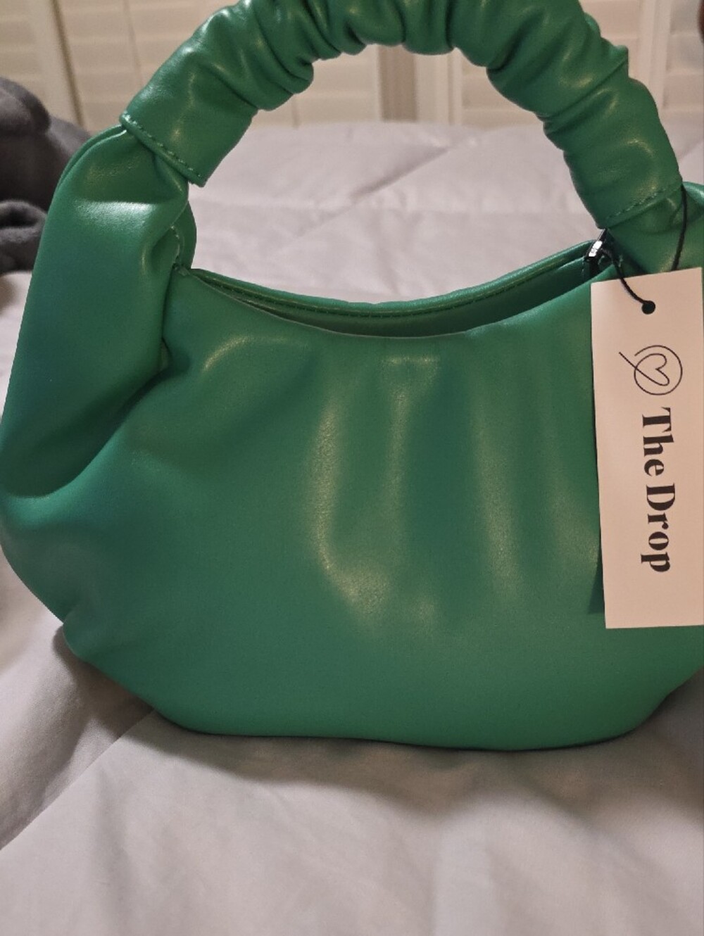 The drop Green Ruched Handle Mini HandBag - Picture 3 of 4
